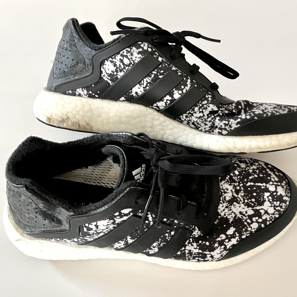 Adidas BOOST Womens Sneakers Size 7.5